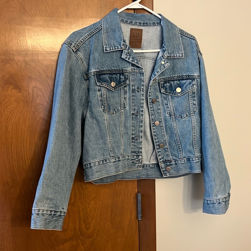 Oversized Denim Jacket with Washwell - Picture 7 of 10